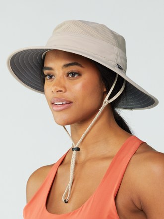 Sun-Protective Fabric Women's Hats and Headwear