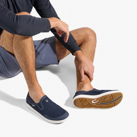 OluKai Moku Slip-On Shoes - Men's 5