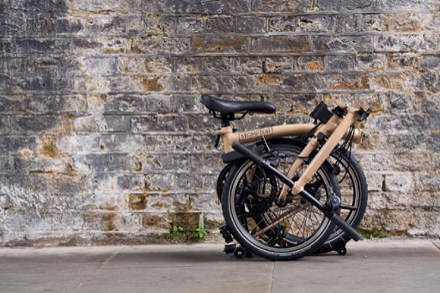 Brompton C Line 4-Speed Mid Handlebar Bike with Rack 4