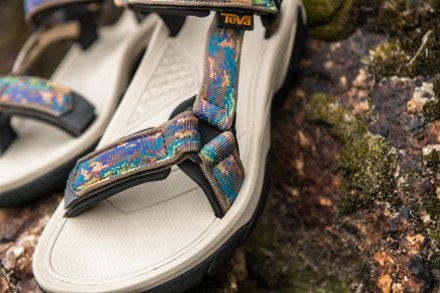 Location Image for Terra Fi 5 Universal Sandals - Women's