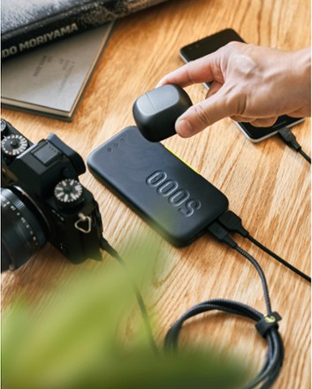 InfinityLab InstantGo 5000 Wireless Power Bank 7