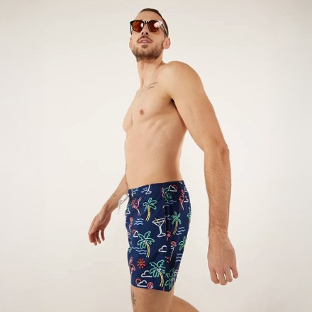 Chubbies Stretch 5.5" Swim Trunks - Men's 3