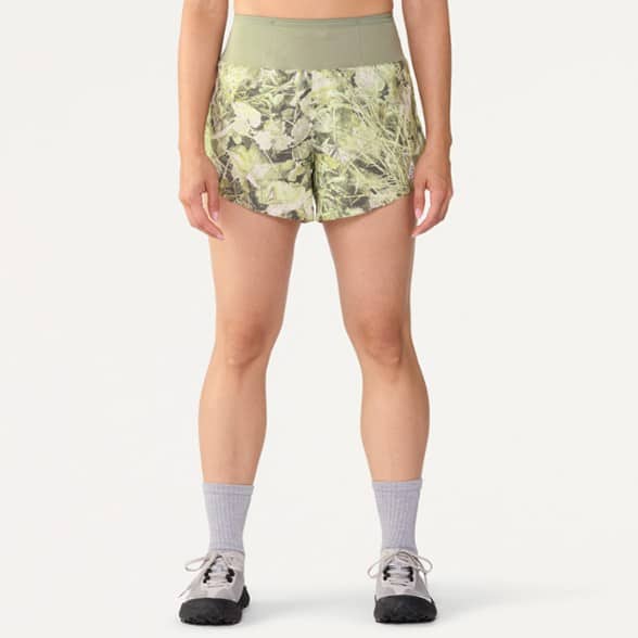 Model info: Height: 5' 7" | Waist: 27 | Wearing size: M