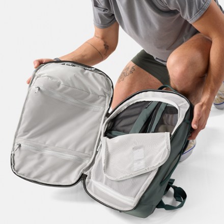Matador 30 L Carry-On Travel Pack 8