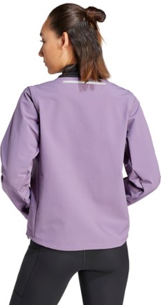 CHAQUETA LIGERA RUNNING ROSA MUJER TOURY W