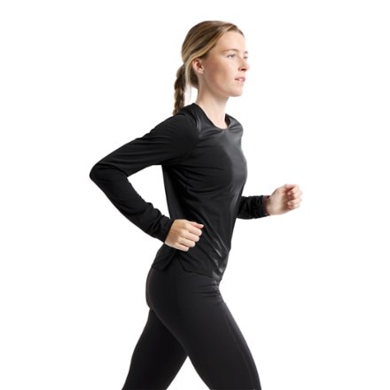 Arc'teryx Norvan Crew Neck Long-Sleeve Shirt - Women's 2