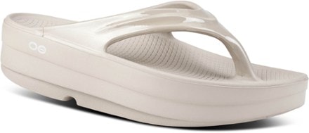 OOFOS OOmega OOlala Flip-Flops - Women's 2