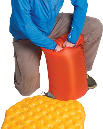 air stream pump dry sack