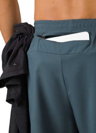 prAna Peak to Pavement Shorts - Men's 6