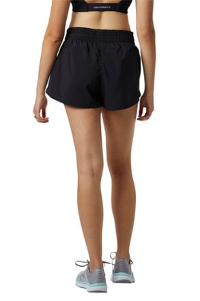 New Balance Accelerate 2.5" Shorts - Women's 1