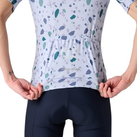 PEARL iZUMi Attack Cycling Jersey - Women's 7