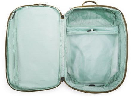 Thule Aion Travel Pack - 40 L 10