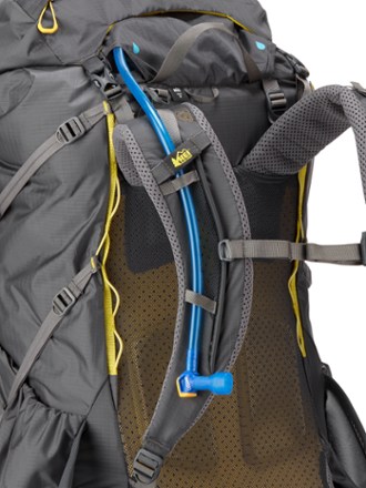 rei flash 62 backpack