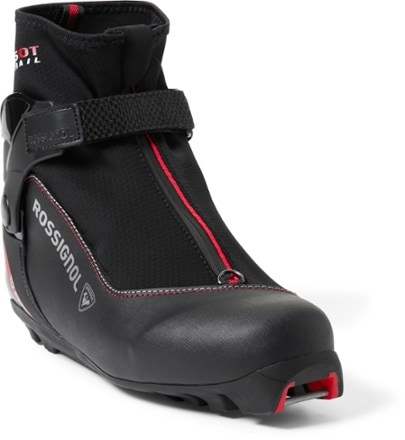 Rossignol X-5 OT Cross-Country Ski Boots - Men's 3/4 view (Black)
