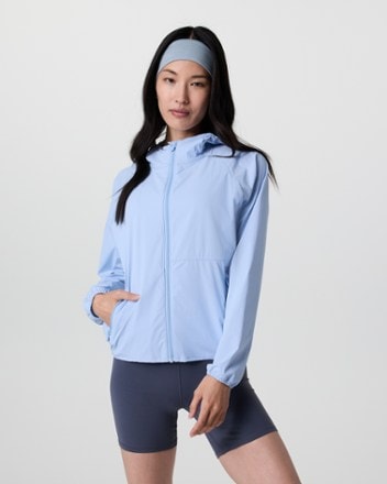 Vuori Renew Trainer Shell Jacket - Women's 1