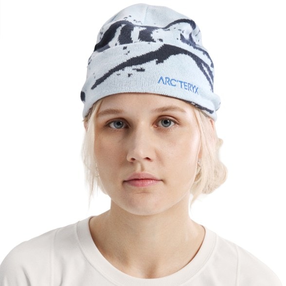 On Body Image of color Alpine Blue/Black Saphire