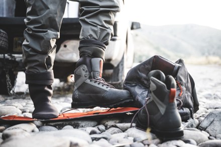 Simms Tributary Wading Boots 9