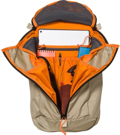 MYSTERY RANCH Urban Assault 24 Pack 4