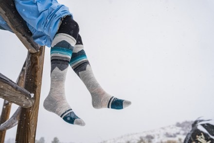 Location Image for Ski Targeted Cushion Pattern Over The Calf Socks - Women's