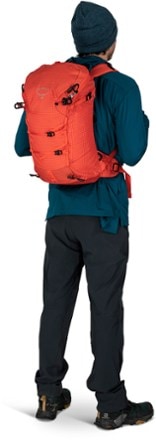 Osprey Mutant 22 Pack 4