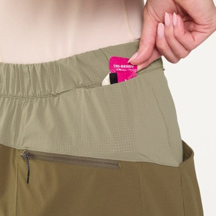 Janji Trekker 4" Shorts - Women's 7