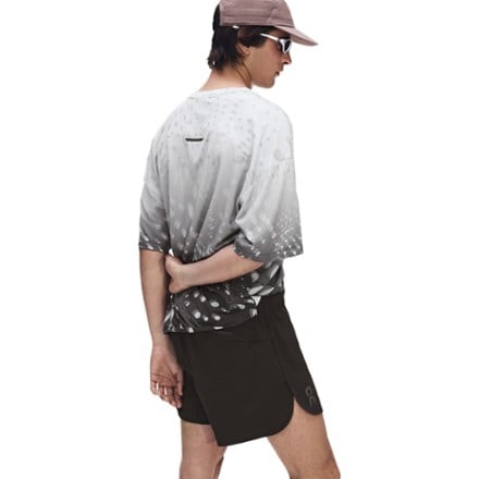 On Performance Volt Shorts - Men's 4