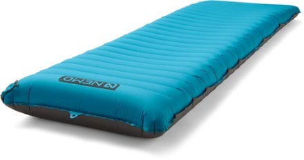 NEMO Quasar 3D Insulated Air Sleeping Pad 3/4 view (Blue)