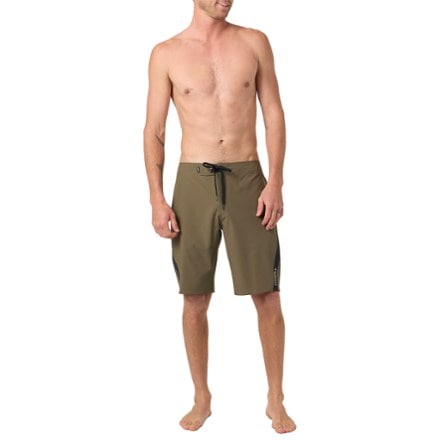 O'Neill Superfreak Solid 21" Board Shorts - Men's 2