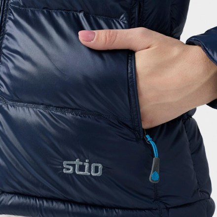 Stio Hometown Down Hooded Jacket - Women's 6