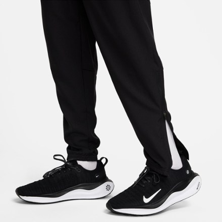 Nike Challenger Woven Pants - Men's 6