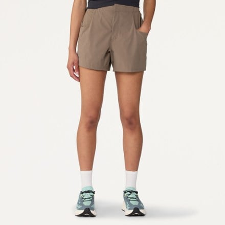 Janji Trekker 4" Shorts - Women's 2
