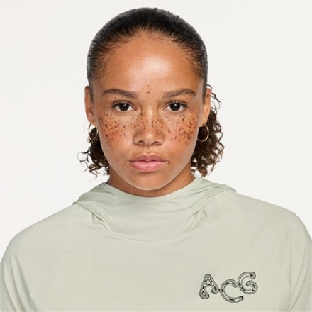 Nike ACG UV Solar Chase Hoody - Women's 2