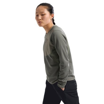 Arc'teryx Dela Crew - Women's 6