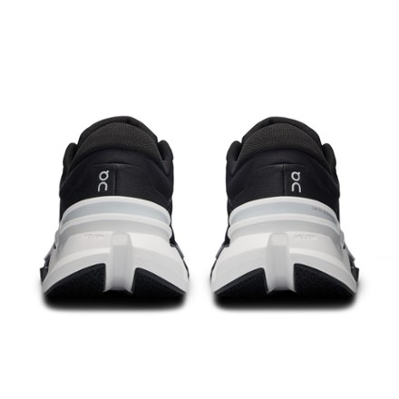 On Cloudflyer 5 Road-Running Shoes - Men display picture 1