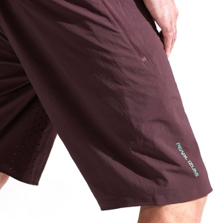 PEARL iZUMi Summit Pro Shell Bike Shorts - Men's 8