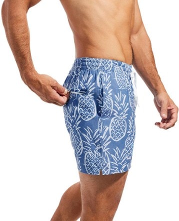 Chubbies Stretch 5.5" Swim Trunks - Men's 4