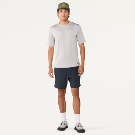 Vuori HardKore Lined 7" Shorts - Men's 3