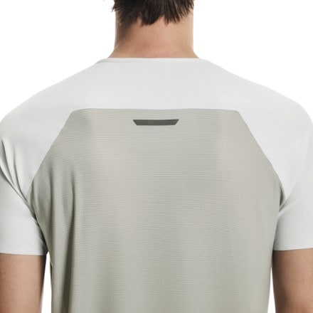 On Performance-T Shirt - Men's 6