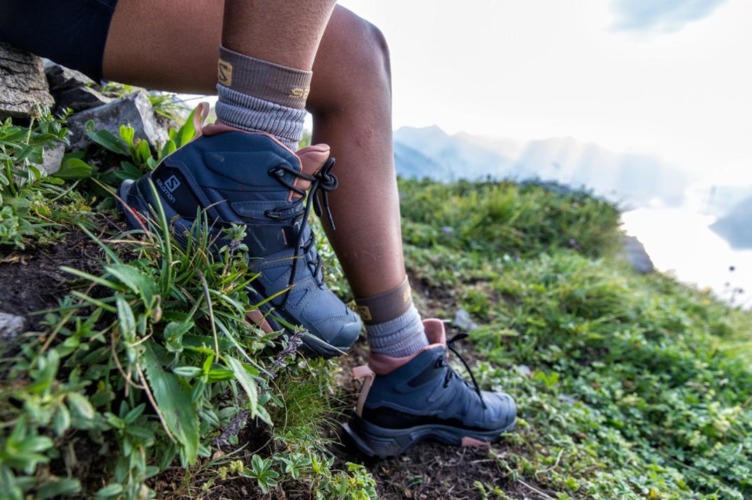 Location Image for X Ultra 4 Mid GORE-TEX Hiking Boots - Women's