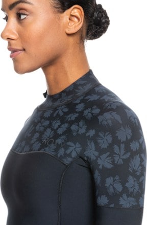 Roxy 2/2 mm Swell Back-Zip Short-sleeve Q-Lock Springsuit Wetsuit- Women's 3