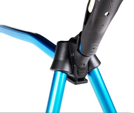 Detail View (Black/Blue)