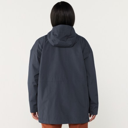Patagonia Outdoor Everyday Rain Jacket - Women's 2
