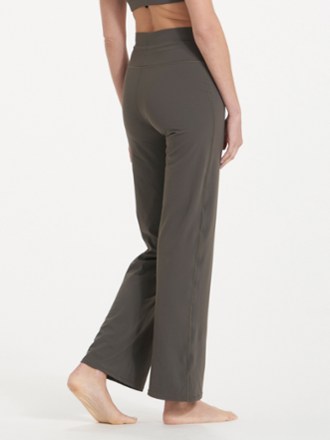 Vuori Daily Wideleg Pants - Women's 1