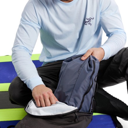 Arc'teryx Index 10 Gear Organizer 6