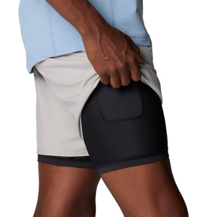 Mountain Hardwear Shade Lite 7" Shorts - Men's 6