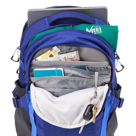 The North Face Recon Pack - Men's 6