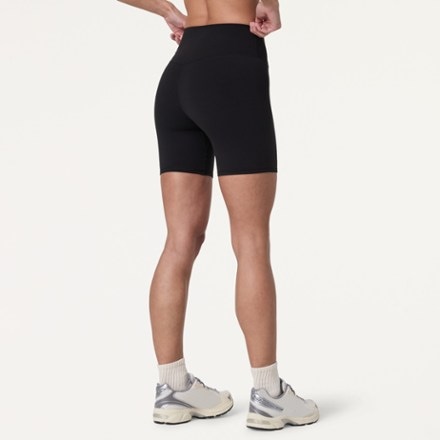 Vuori AllTheForm 6" Shorts - Women's 2