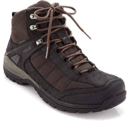 teva trekking shoes