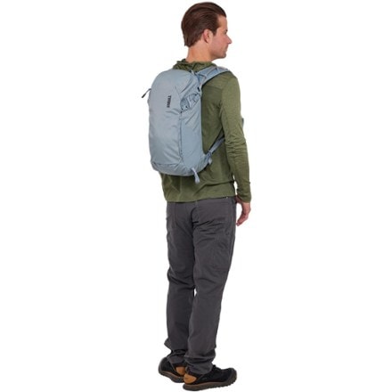 Thule AllTrail 16 L Hydration Pack 10