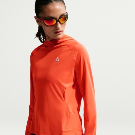 Nike ACG Trail UV Hooded Mid Layer - Women's 6